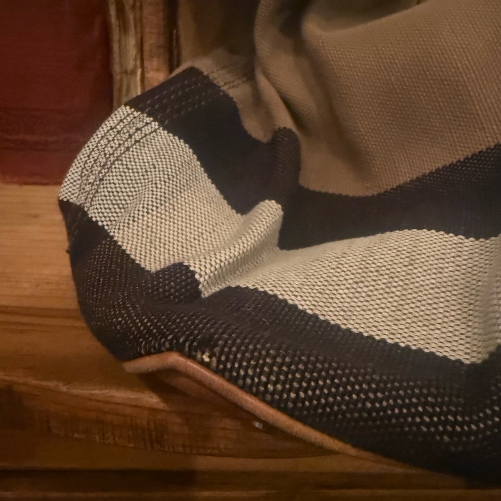 Elegant Tan and Black Burberry Hobo Bag with Tassel - Picture 5 of 15